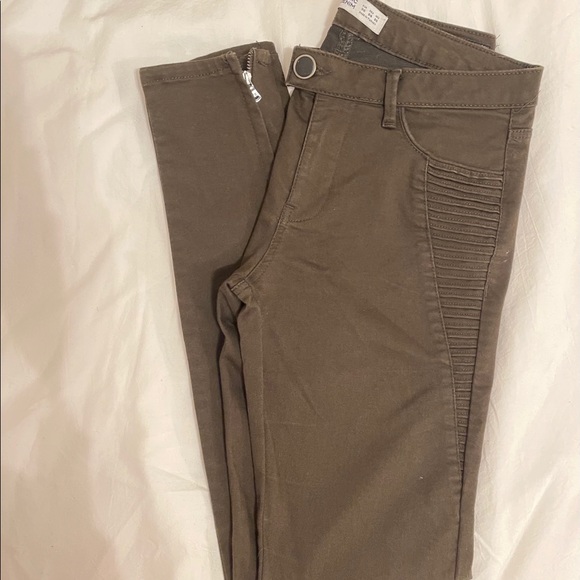 Zara Denim - ZARA BASIC Z1975 DENIM MID RISE -WORN TWICE